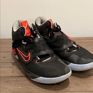 Nike Men’s Black and Red Athletic Sneakers